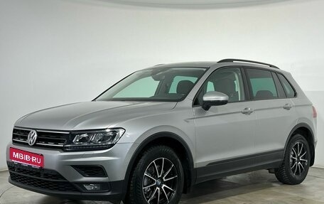 Volkswagen Tiguan II, 2019 год, 2 050 000 рублей, 1 фотография