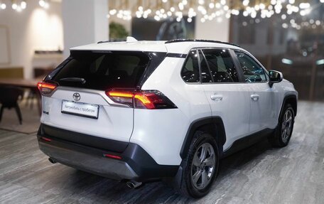 Toyota RAV4, 2019 год, 2 980 000 рублей, 2 фотография