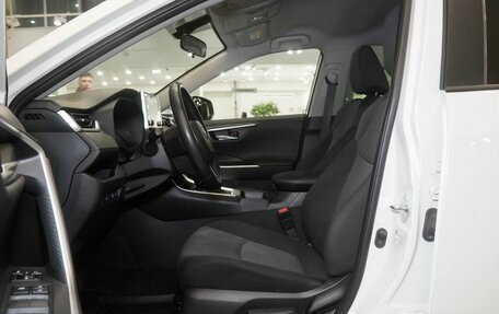 Toyota RAV4, 2019 год, 2 980 000 рублей, 8 фотография