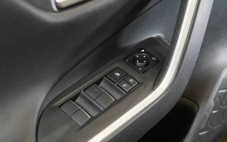 Toyota RAV4, 2019 год, 2 980 000 рублей, 26 фотография