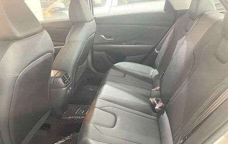 Hyundai Elantra, 2025 год, 1 852 000 рублей, 16 фотография