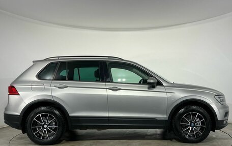 Volkswagen Tiguan II, 2019 год, 2 050 000 рублей, 5 фотография