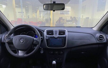 Renault Logan II, 2017 год, 499 000 рублей, 17 фотография