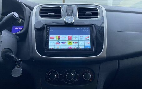 Renault Logan II, 2017 год, 499 000 рублей, 18 фотография