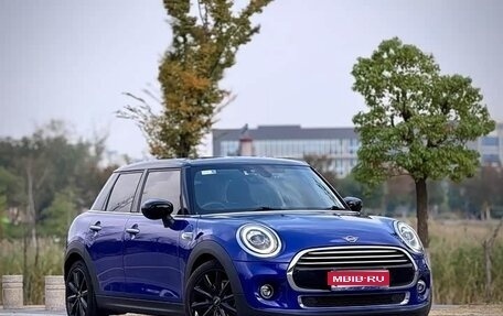 MINI Hatch, 2019 год, 1 615 000 рублей, 1 фотография