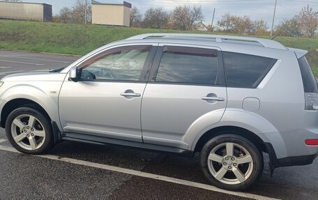 Mitsubishi Outlander III рестайлинг 3, 2008 год, 1 050 000 рублей, 2 фотография