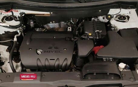 Mitsubishi Outlander III рестайлинг 3, 2020 год, 2 101 000 рублей, 16 фотография