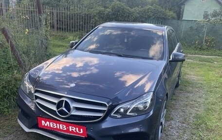 Mercedes-Benz E-Класс, 2015 год, 2 300 000 рублей, 10 фотография