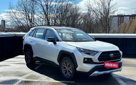 Toyota RAV4, 2025 год, 4 090 000 рублей, 3 фотография