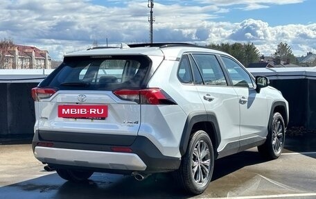 Toyota RAV4, 2025 год, 4 090 000 рублей, 4 фотография