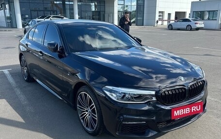 BMW 5 серия, 2018 год, 3 550 000 рублей, 2 фотография