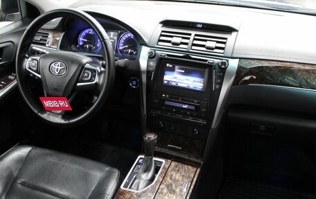 Toyota Camry, 2016 год, 2 300 000 рублей, 17 фотография