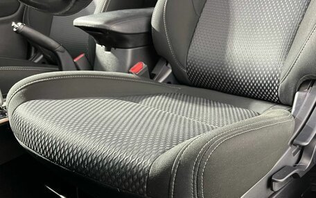 Mitsubishi Outlander III рестайлинг 3, 2018 год, 1 900 000 рублей, 14 фотография