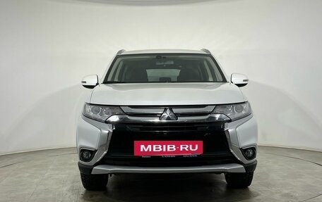 Mitsubishi Outlander III рестайлинг 3, 2018 год, 1 900 000 рублей, 6 фотография