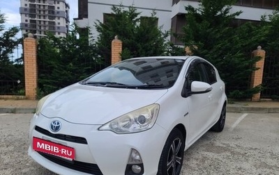 Toyota Aqua I, 2012 год, 690 000 рублей, 1 фотография