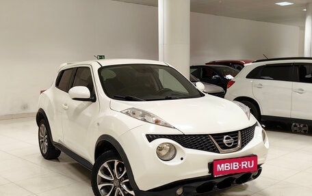 Nissan Juke II, 2014 год, 859 000 рублей, 1 фотография