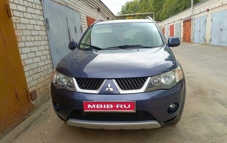 Mitsubishi Outlander III рестайлинг 3, 2008 год, 1 100 000 рублей, 1 фотография