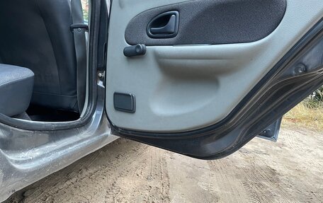 Renault Symbol I, 2004 год, 299 000 рублей, 16 фотография