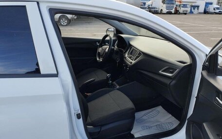 Hyundai Solaris II рестайлинг, 2019 год, 795 000 рублей, 9 фотография