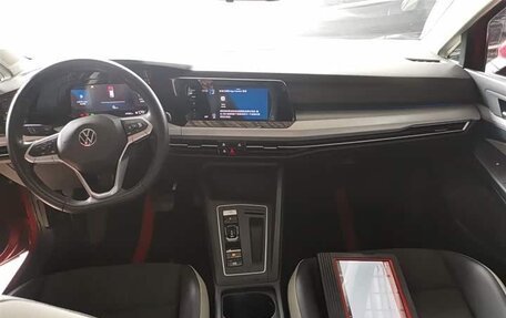 Volkswagen Golf VIII, 2021 год, 1 560 000 рублей, 10 фотография