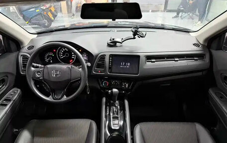 Honda Vezel, 2021 год, 1 170 000 рублей, 8 фотография