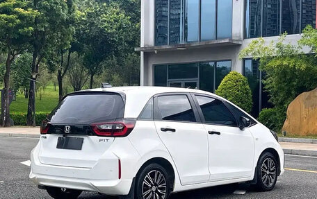 Honda Fit, 2021 год, 995 000 рублей, 4 фотография