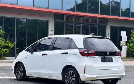 Honda Fit, 2021 год, 995 000 рублей, 6 фотография