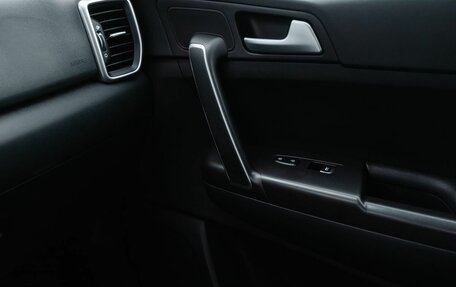 KIA Sportage IV рестайлинг, 2018 год, 1 950 000 рублей, 13 фотография