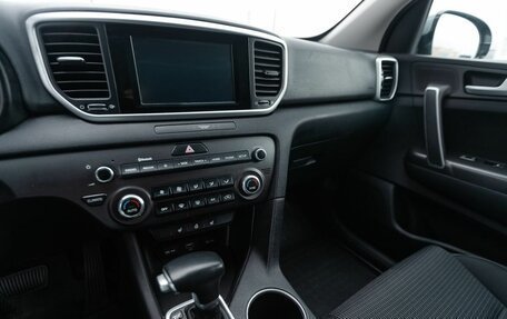 KIA Sportage IV рестайлинг, 2018 год, 1 950 000 рублей, 12 фотография