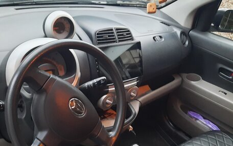 Daihatsu Sirion, 2006 год, 669 000 рублей, 14 фотография