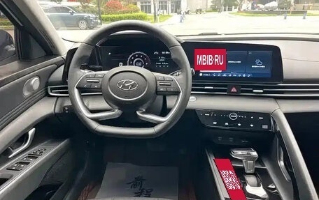 Hyundai Elantra, 2021 год, 1 100 000 рублей, 9 фотография