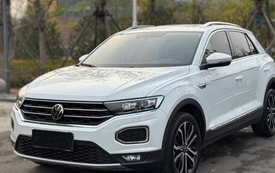 Volkswagen T-Roc I, 2022 год, 1 940 001 рублей, 1 фотография