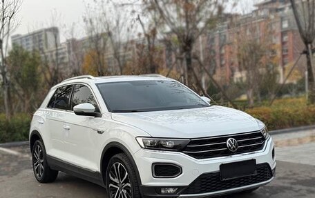 Volkswagen T-Roc I, 2022 год, 1 940 001 рублей, 4 фотография