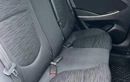 Hyundai Solaris II рестайлинг, 2015 год, 1 000 000 рублей, 5 фотография