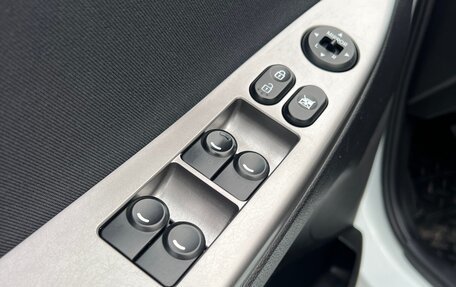 Hyundai Solaris II рестайлинг, 2015 год, 1 000 000 рублей, 11 фотография