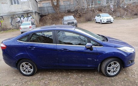 Ford Fiesta, 2015 год, 850 000 рублей, 2 фотография