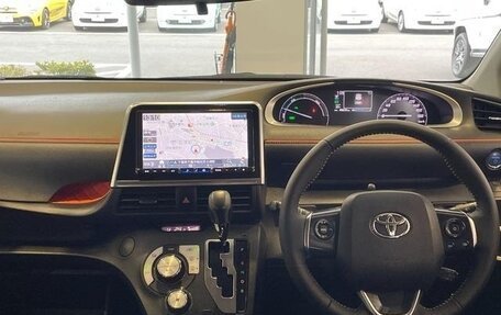 Toyota Sienta II, 2020 год, 1 212 000 рублей, 10 фотография