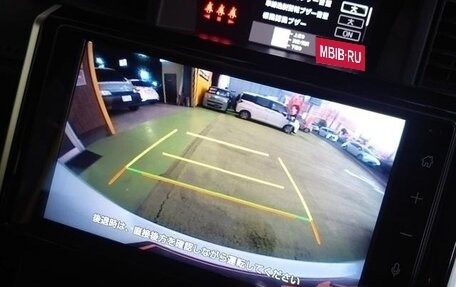 Toyota Roomy I, 2022 год, 1 065 000 рублей, 26 фотография