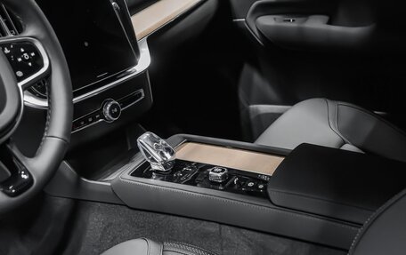 Volvo XC90 II рестайлинг, 2025 год, 8 050 000 рублей, 11 фотография