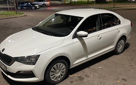 Skoda Rapid II, 2020 год, 990 000 рублей, 3 фотография