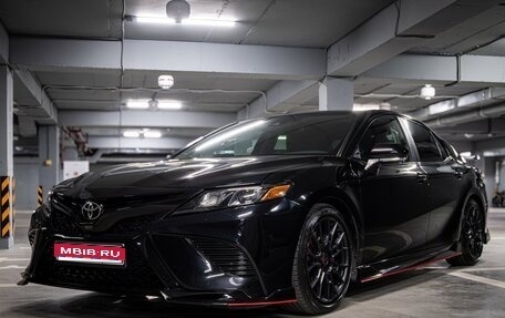 Toyota Camry, 2021 год, 3 580 000 рублей, 1 фотография