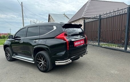 Mitsubishi Pajero Sport III рестайлинг, 2020 год, 3 150 000 рублей, 6 фотография