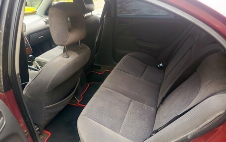 Toyota Avensis III рестайлинг, 1999 год, 370 000 рублей, 9 фотография