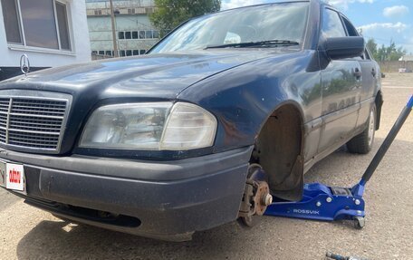 Mercedes-Benz C-Класс, 1996 год, 195 000 рублей, 9 фотография