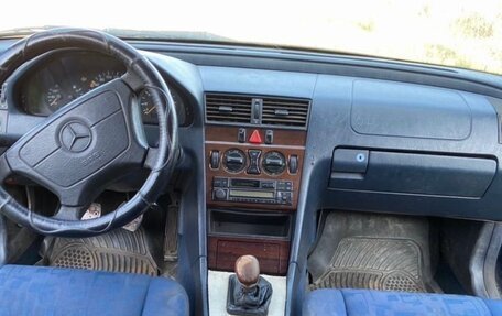 Mercedes-Benz C-Класс, 1996 год, 195 000 рублей, 6 фотография