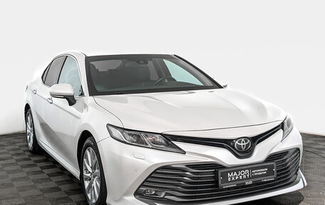Toyota Camry, 2019 год, 2 750 000 рублей, 3 фотография