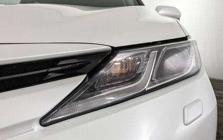 Toyota Camry, 2019 год, 2 750 000 рублей, 11 фотография