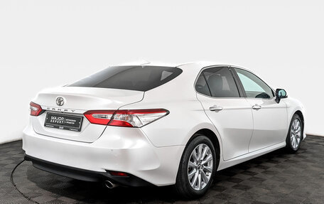 Toyota Camry, 2019 год, 2 750 000 рублей, 5 фотография