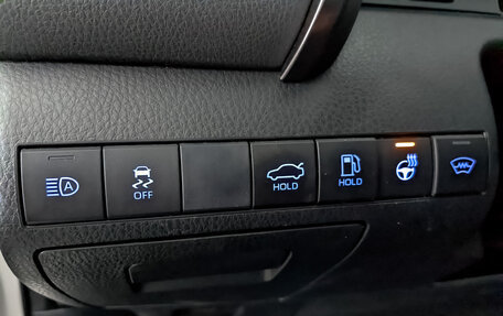 Toyota Camry, 2019 год, 2 750 000 рублей, 27 фотография