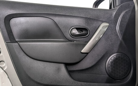 Renault Sandero II рестайлинг, 2018 год, 1 175 000 рублей, 19 фотография